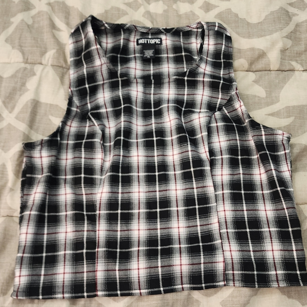 Hot topic crop top XL